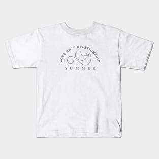 I love Summer but I hate summer Kids T-Shirt